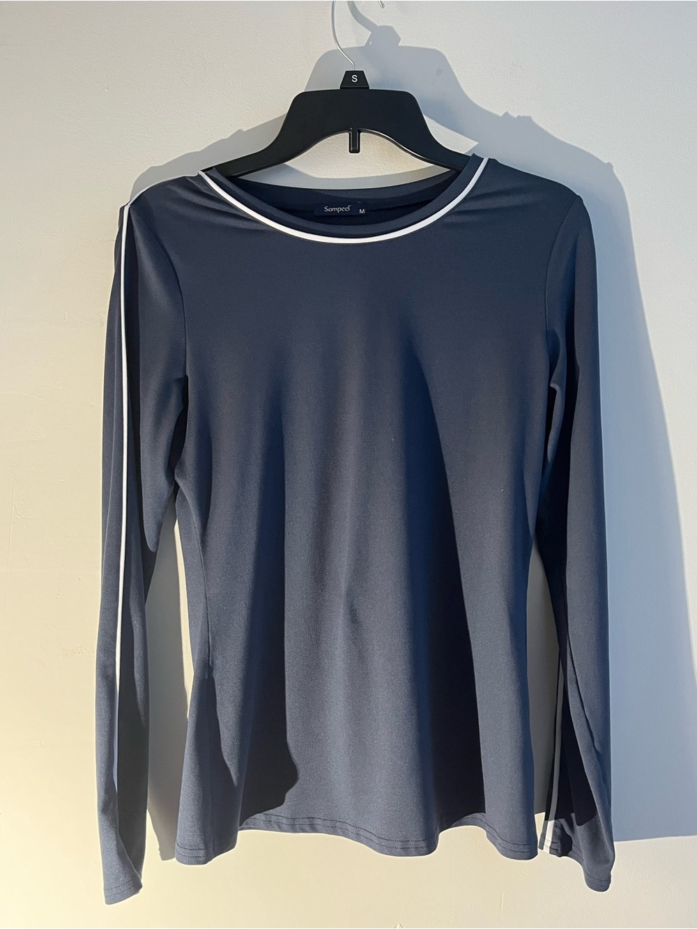 Medium Long sleeve Top
